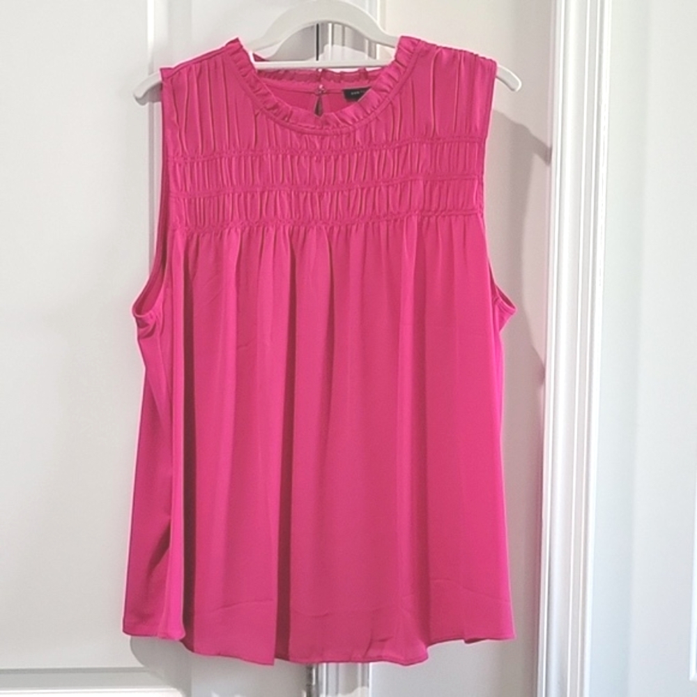 WOT Smocked Yoke Mixed Media Shell Top In pink